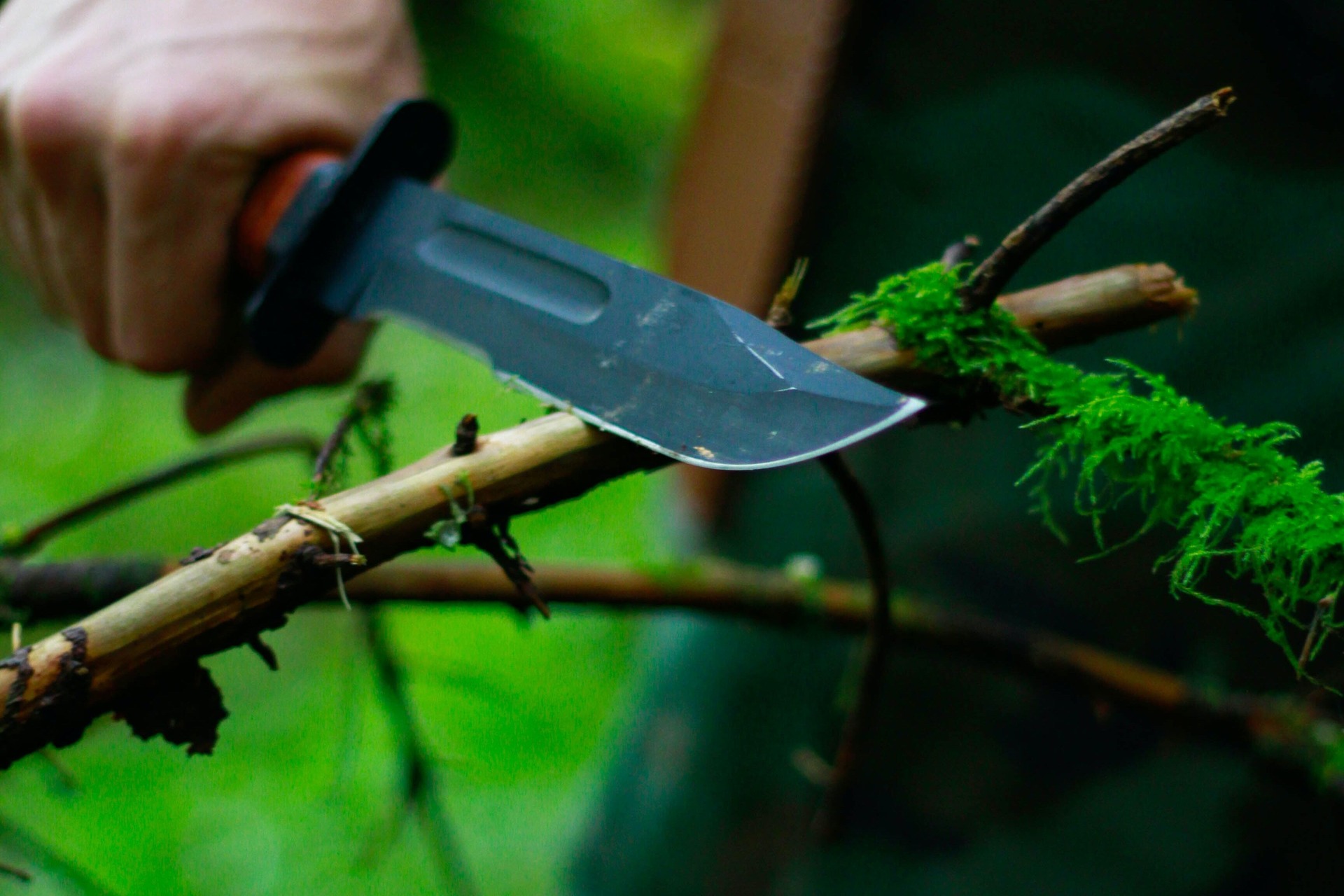 Knife whittling stick