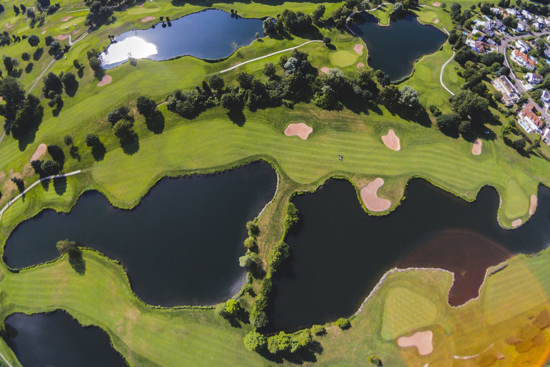 Bird's eye view of a golf course