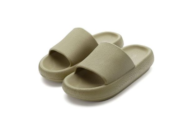 Comfortable pair of slippers