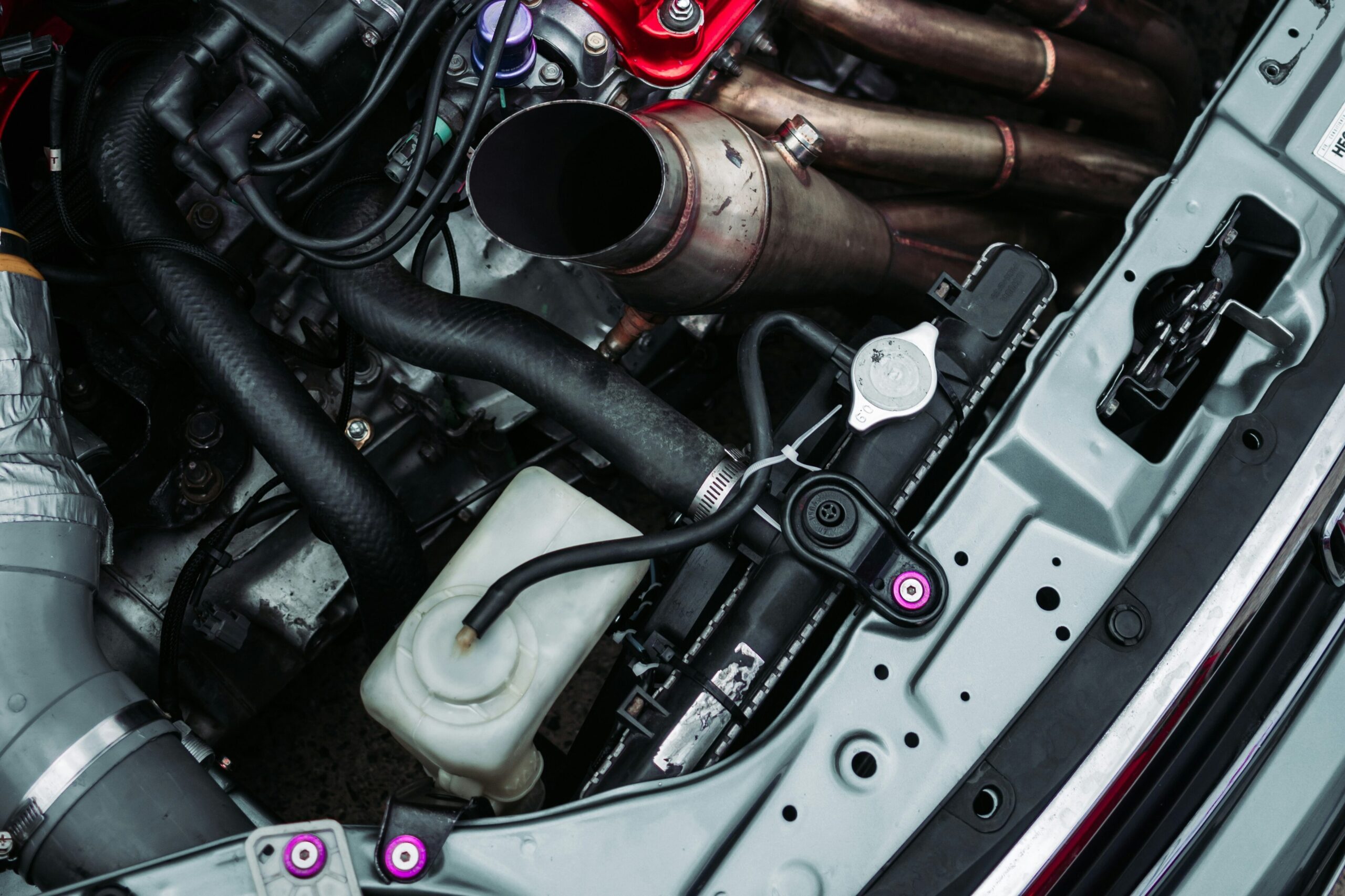 Overhead view of radiator and coolant reservoir